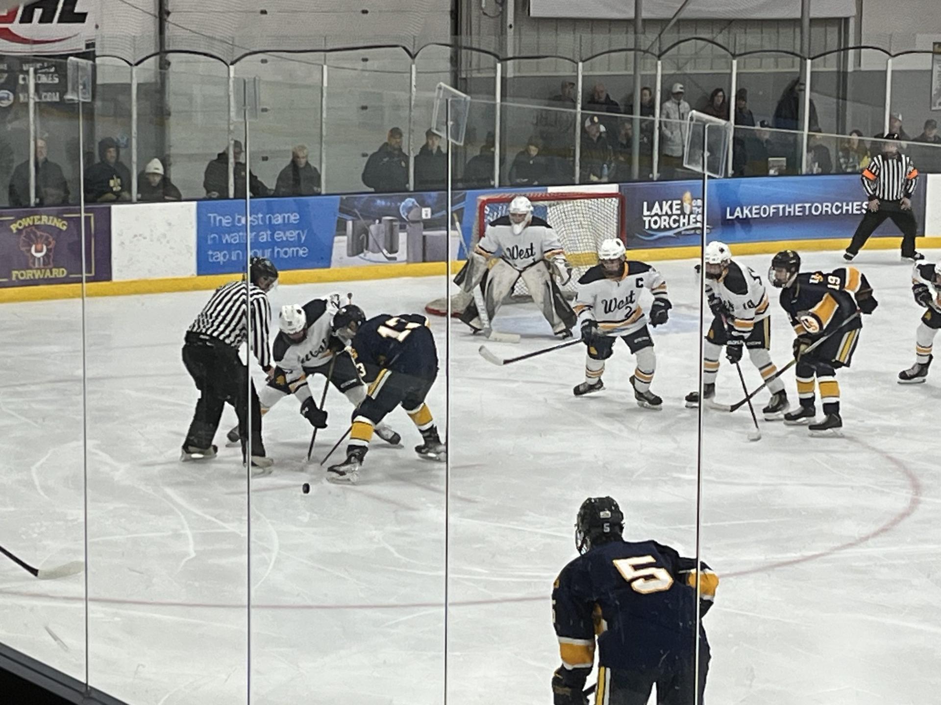 Wausau area High School sports preview for this week: Marathon Cup hockey plus start of WVC boys’ basketball conference action highlight